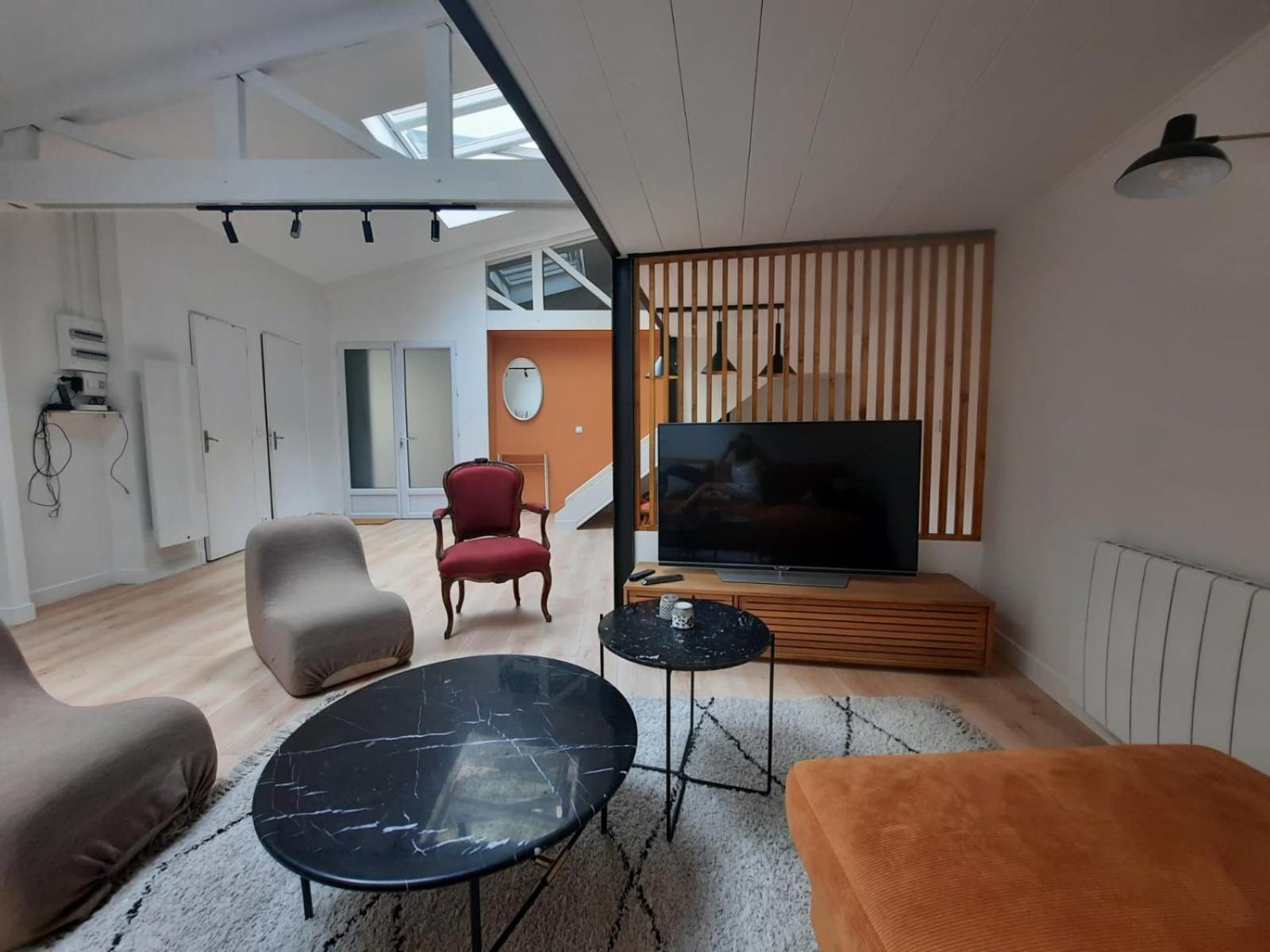 Loft 4-5 Personnes A Montmartre - Parking Prive Sur Reservation Paris Exterior photo
