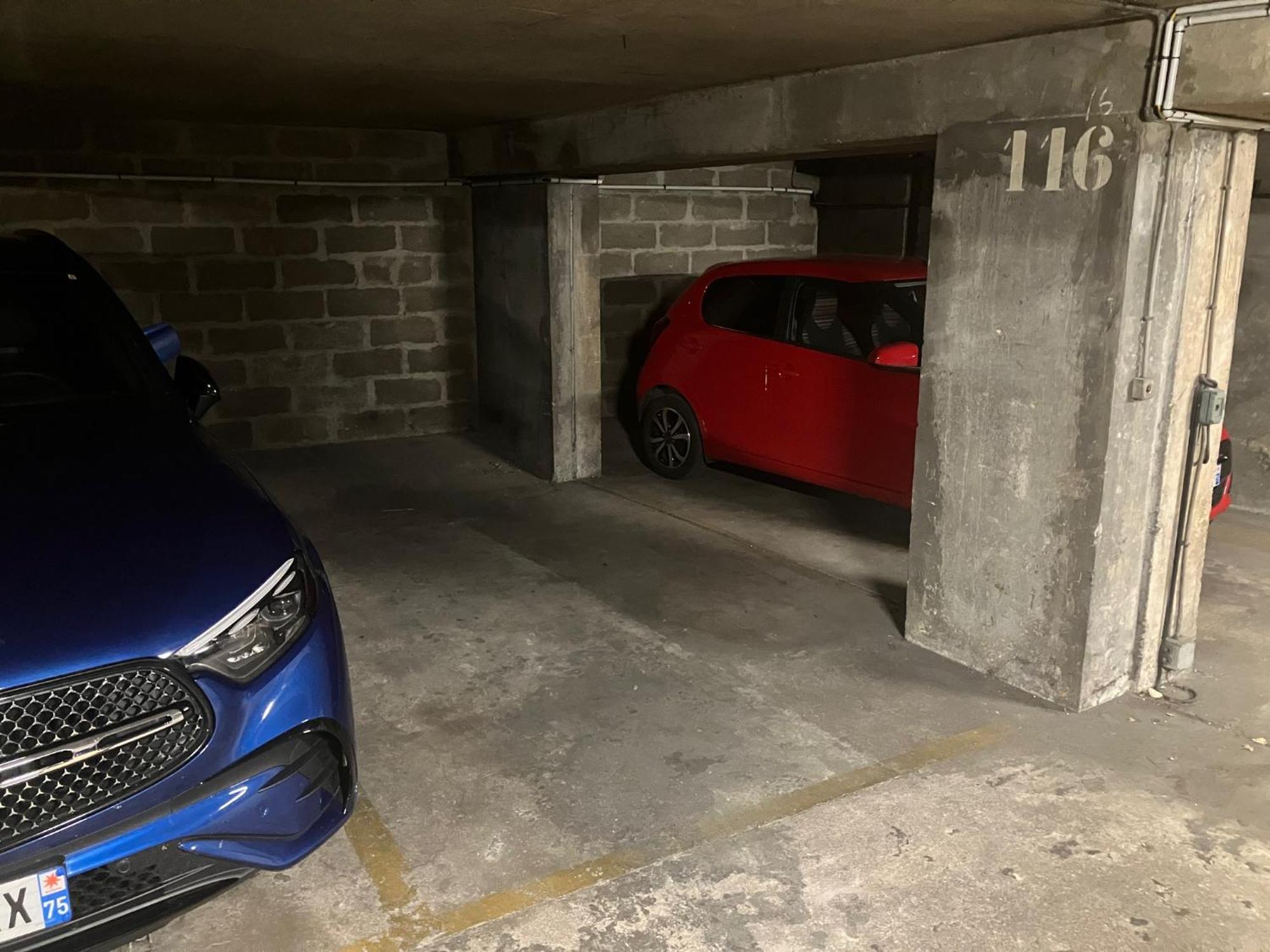 Loft 4-5 Personnes A Montmartre - Parking Prive Sur Reservation Paris Exterior photo
